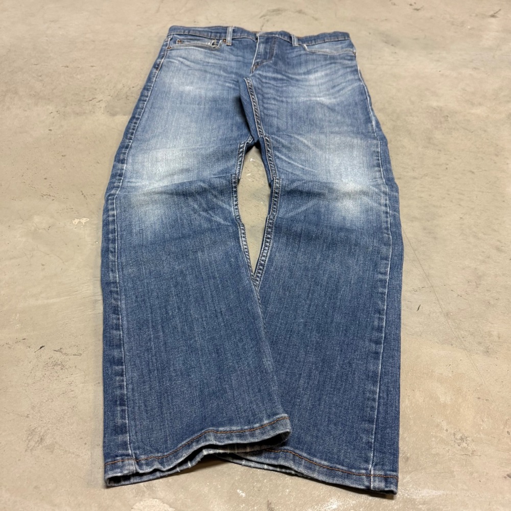 Vintage y2k Levi's Denim Jeans - Picture 2 of 3